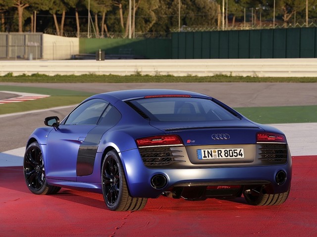 Audi R8 photo 26