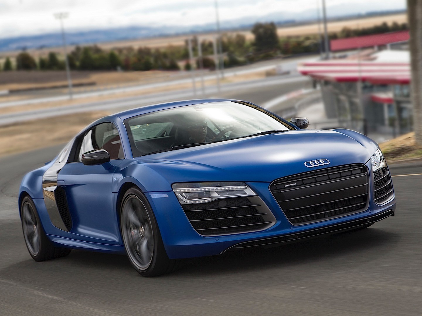 Audi R8 photo 32