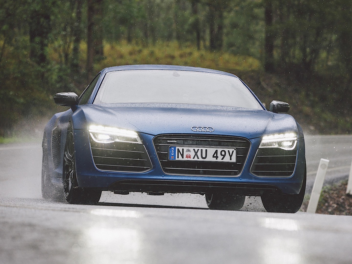 Audi R8 photo 42