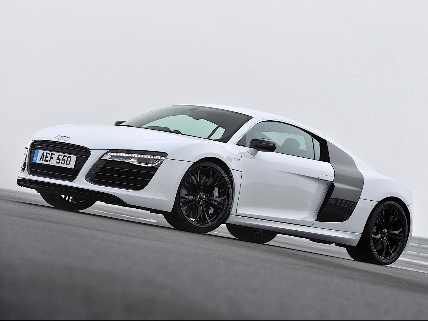 Audi R8 photo 48