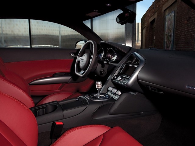 Audi R8 photo 55