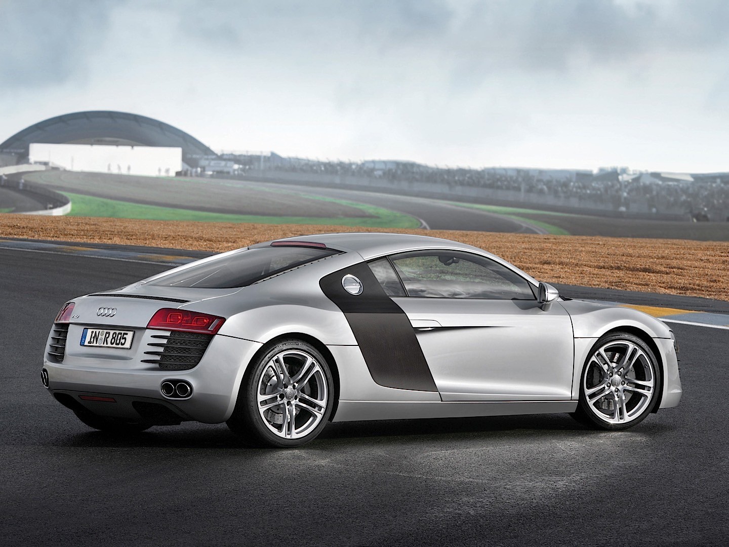Audi R8 photo 19