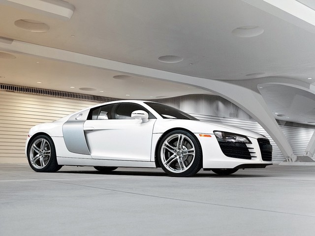 Audi R8 photo 28