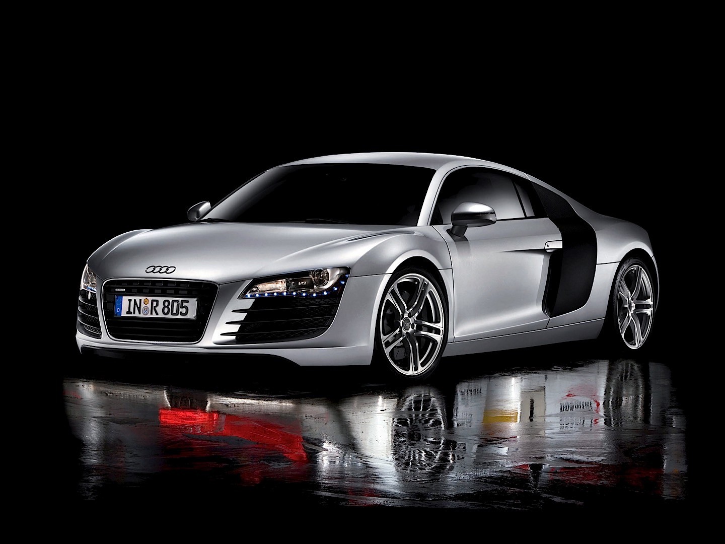 Audi R8 photo 30