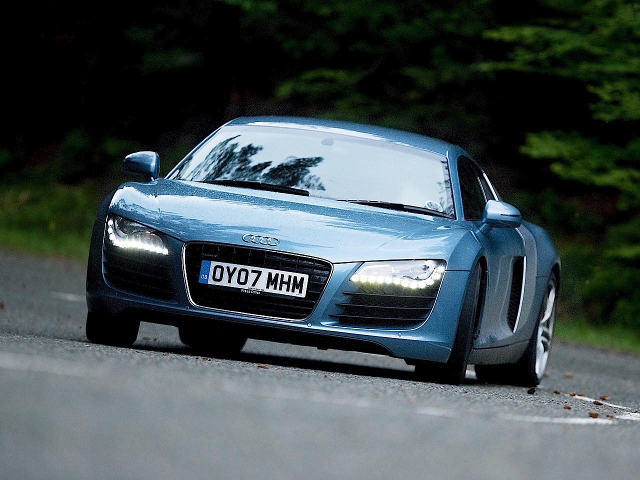 Audi R8 photo 35