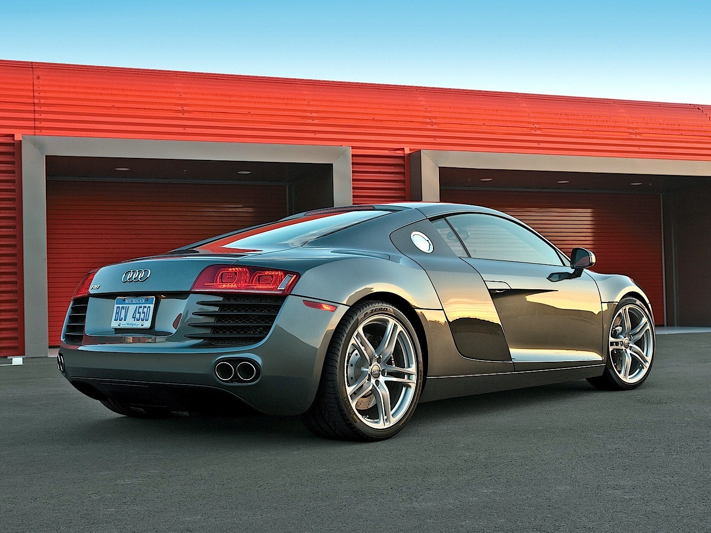 Audi R8 photo 36