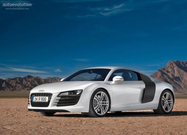 AUDI R8