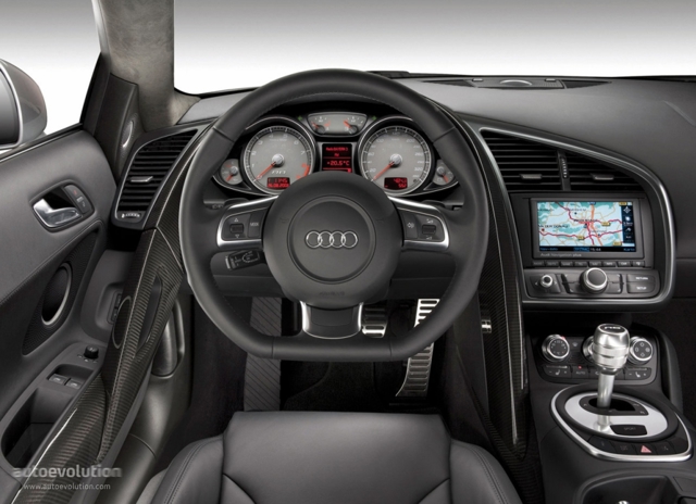 Audi R8 photo 49