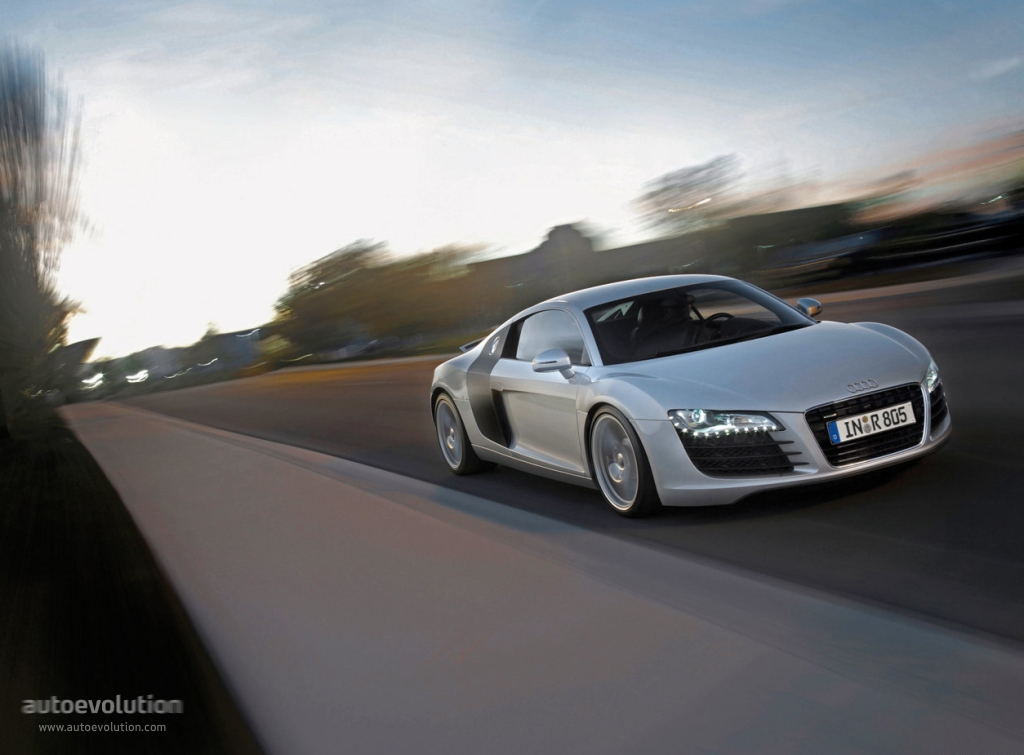 Audi R8 photo 3