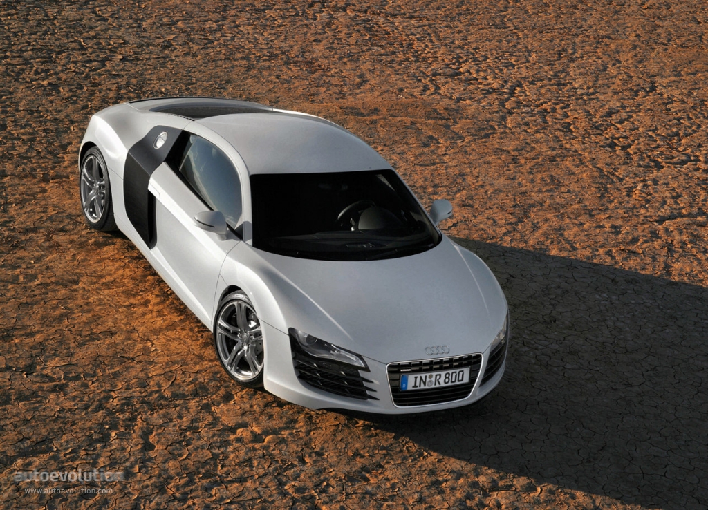 Audi R8 photo 5