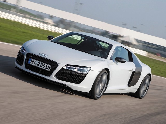 AUDI R8