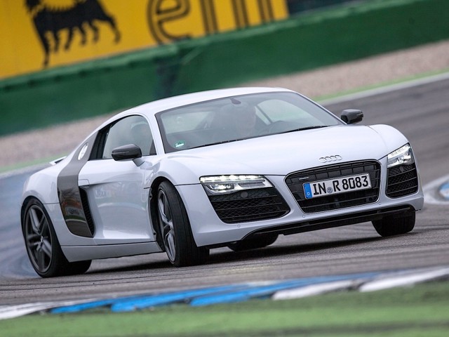 Audi R8 photo 3