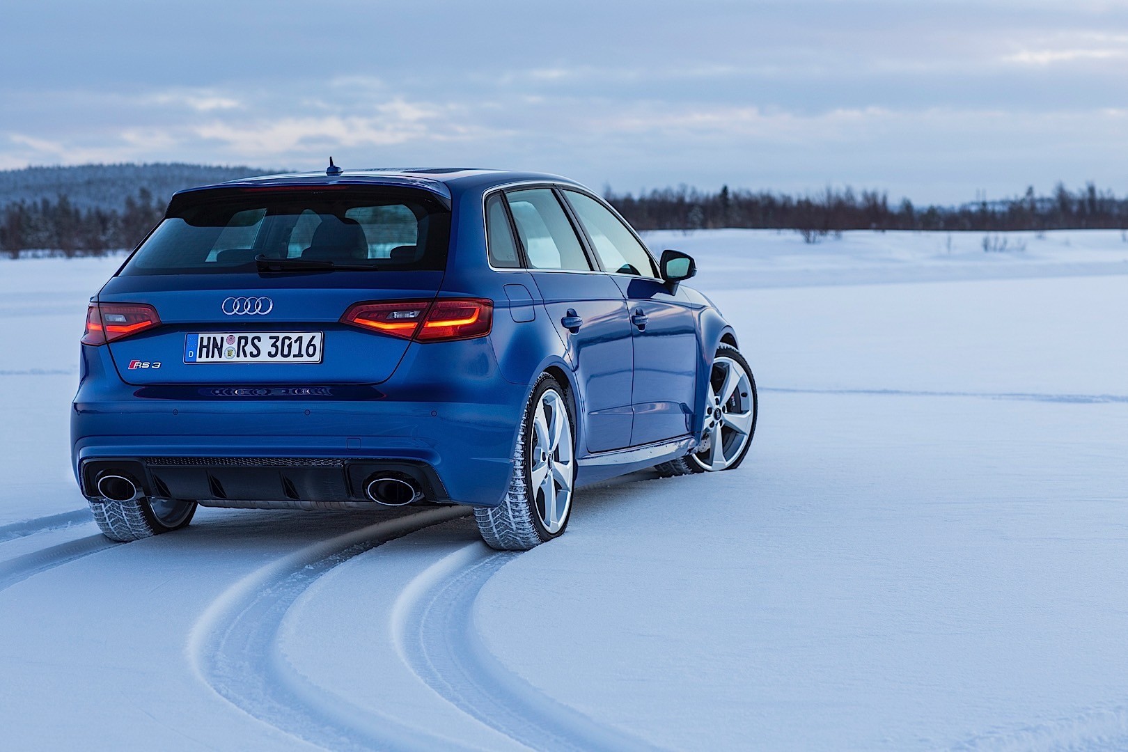 Audi Rs 3 Sportback photo 13