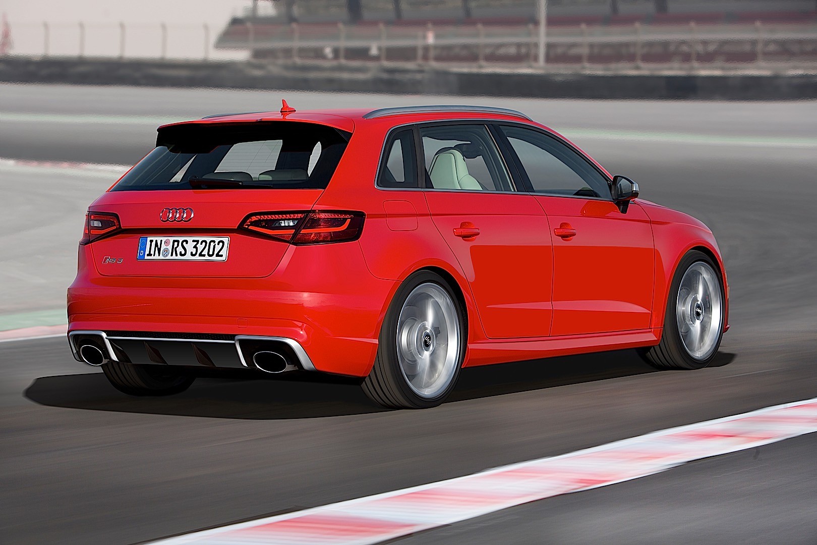 Audi Rs 3 Sportback photo 5