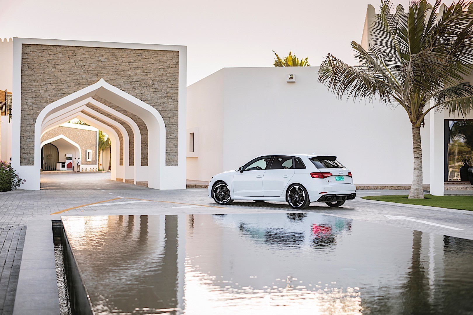 Audi Rs 3 Sportback photo 8
