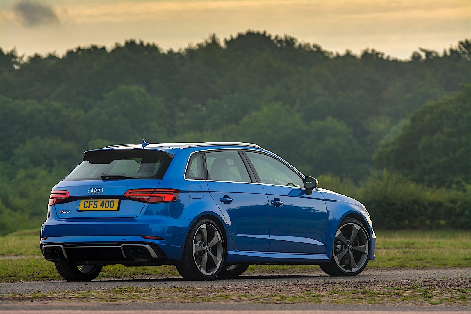 Audi Rs 3 Sportback photo 12