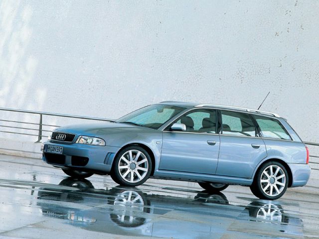 Audi Rs 4 Avant photo 22