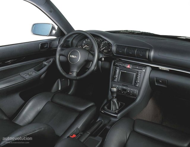 Audi Rs 4 Avant photo 30