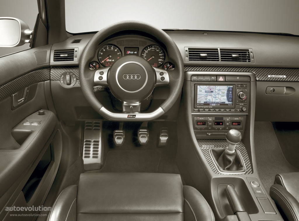 Audi Rs 4 Avant photo 10