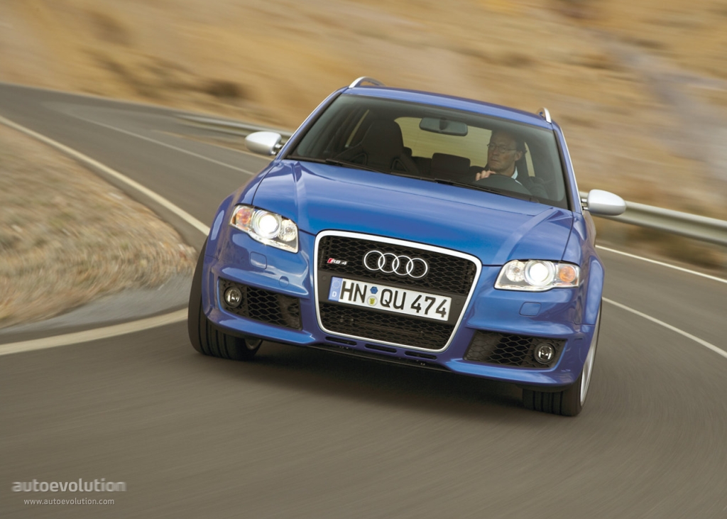 Audi Rs 4 Avant photo 5