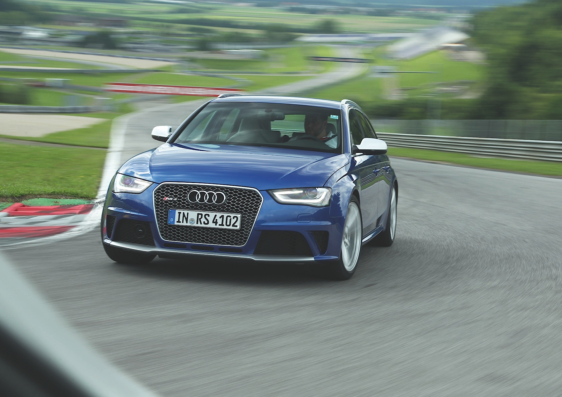 Audi Rs 4 Avant photo 30