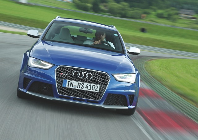 Audi Rs 4 Avant photo 33