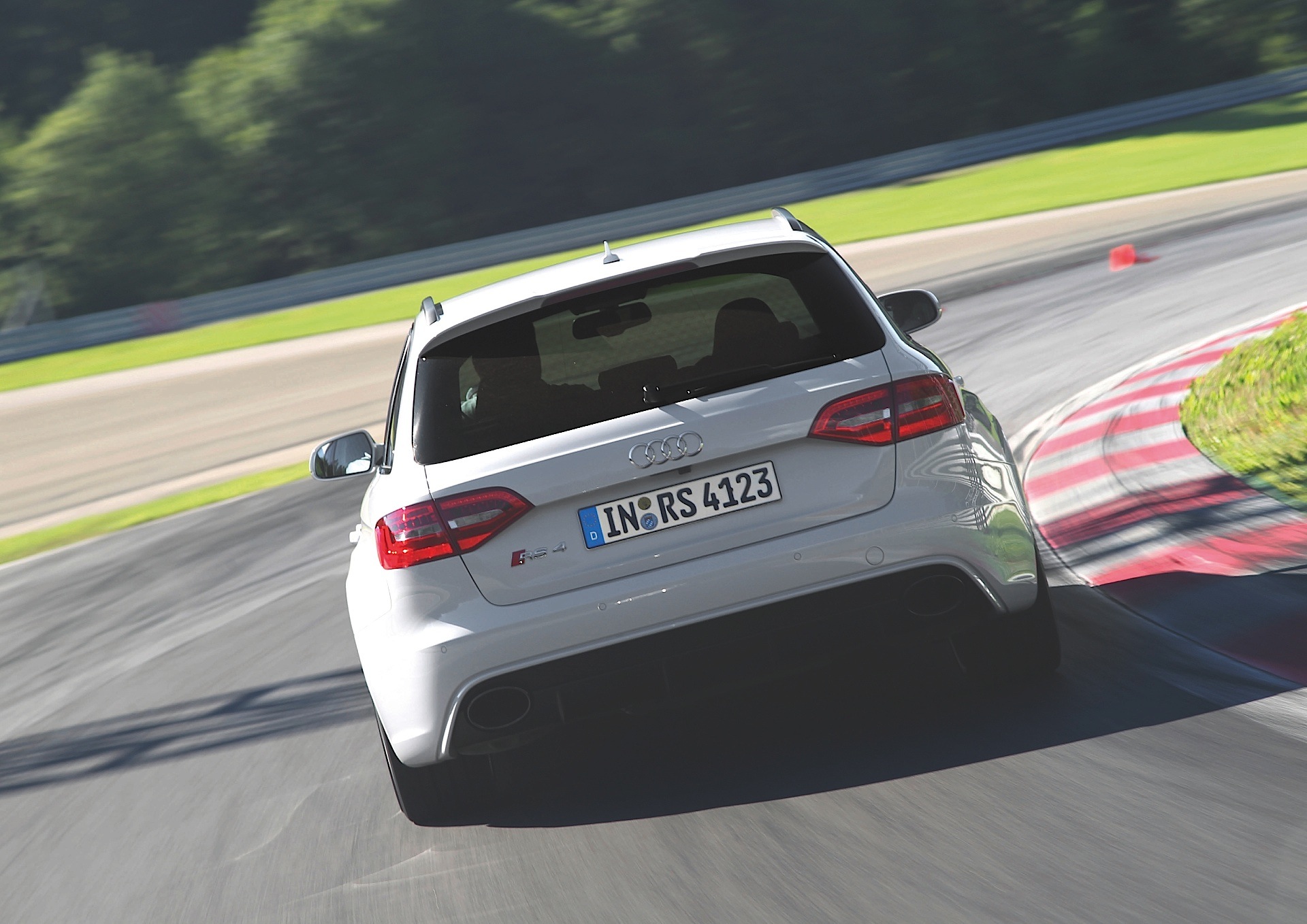 Audi Rs 4 Avant photo 40