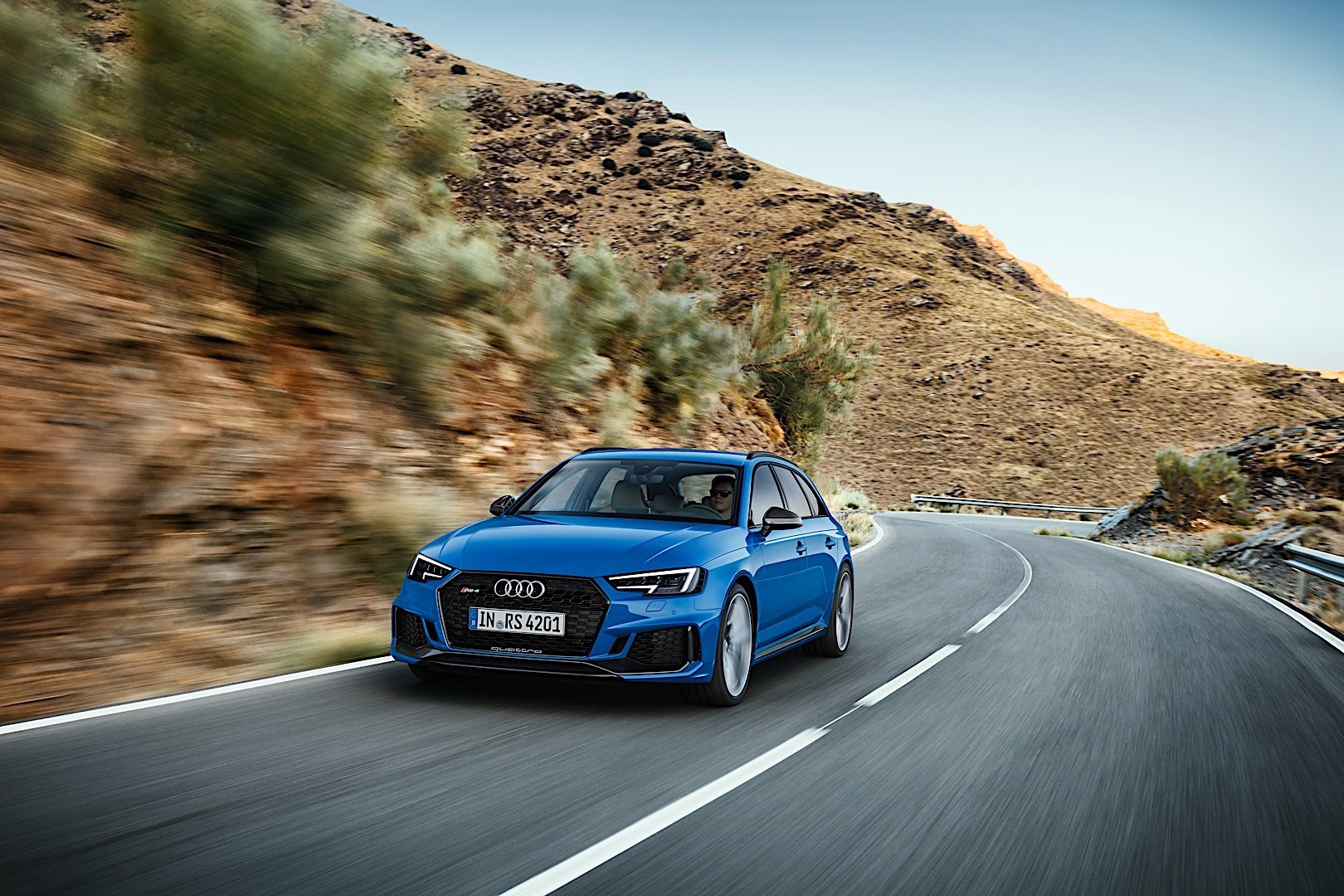 Audi Rs 4 Avant photo 3