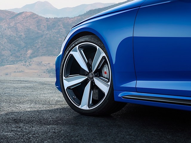 Audi Rs 4 Avant foto 8