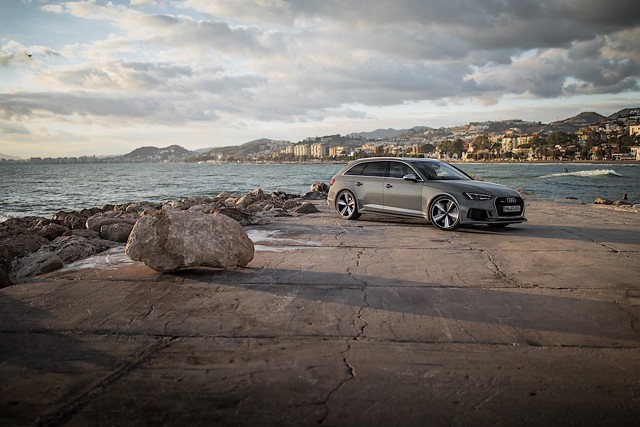 Audi Rs 4 Avant foto 22