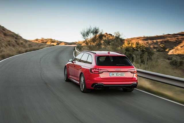 Audi Rs 4 Avant foto 23