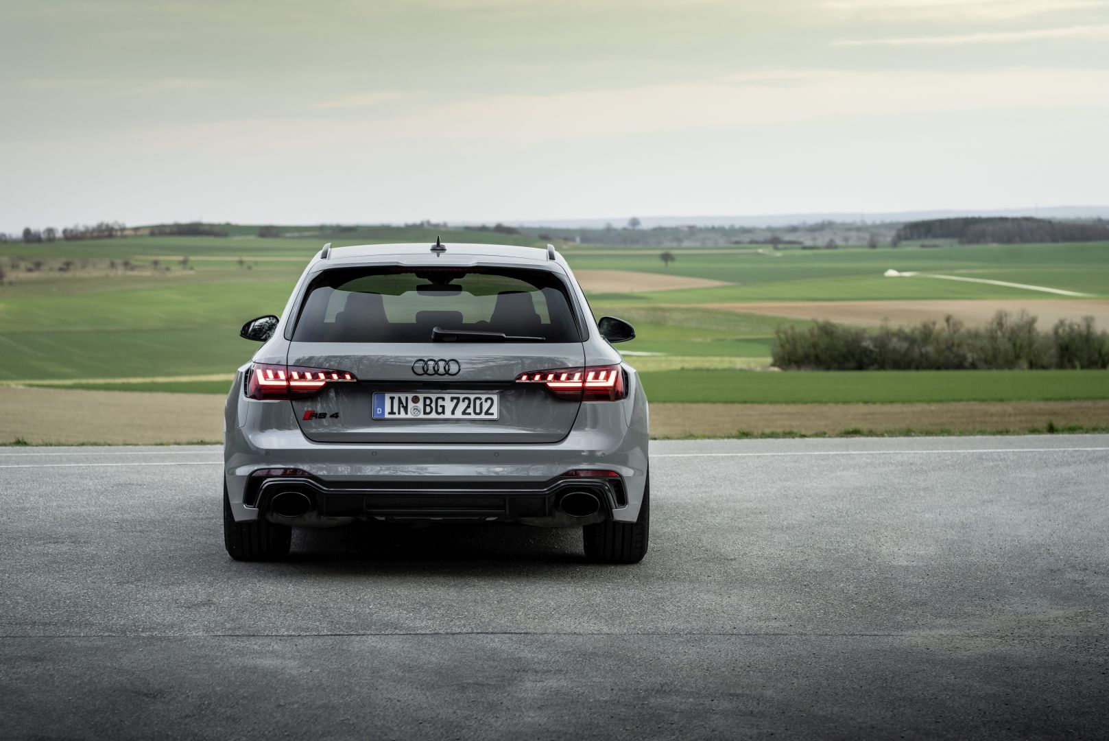 Audi Rs 4 Avant photo 5