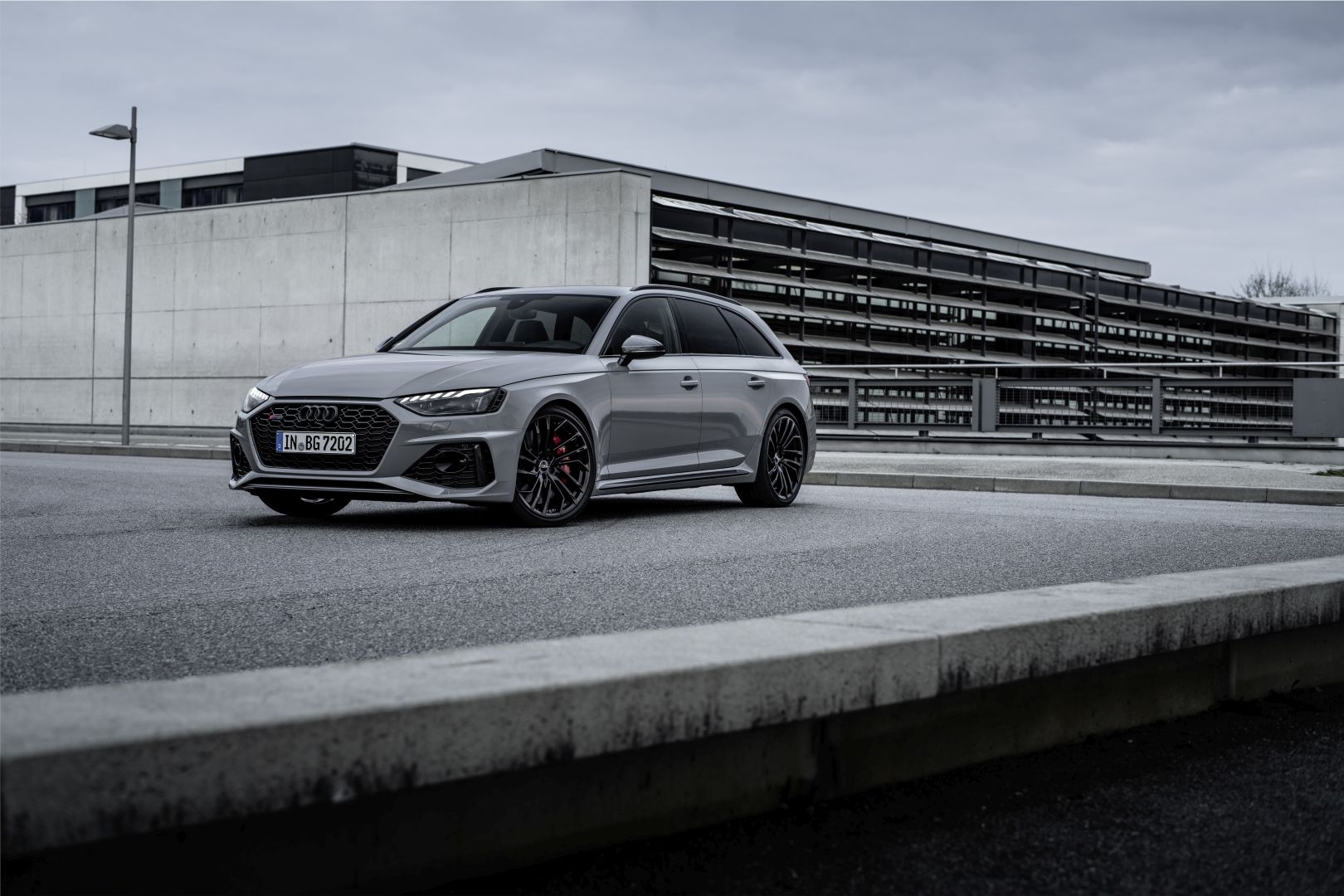 Audi Rs 4 Avant photo 7