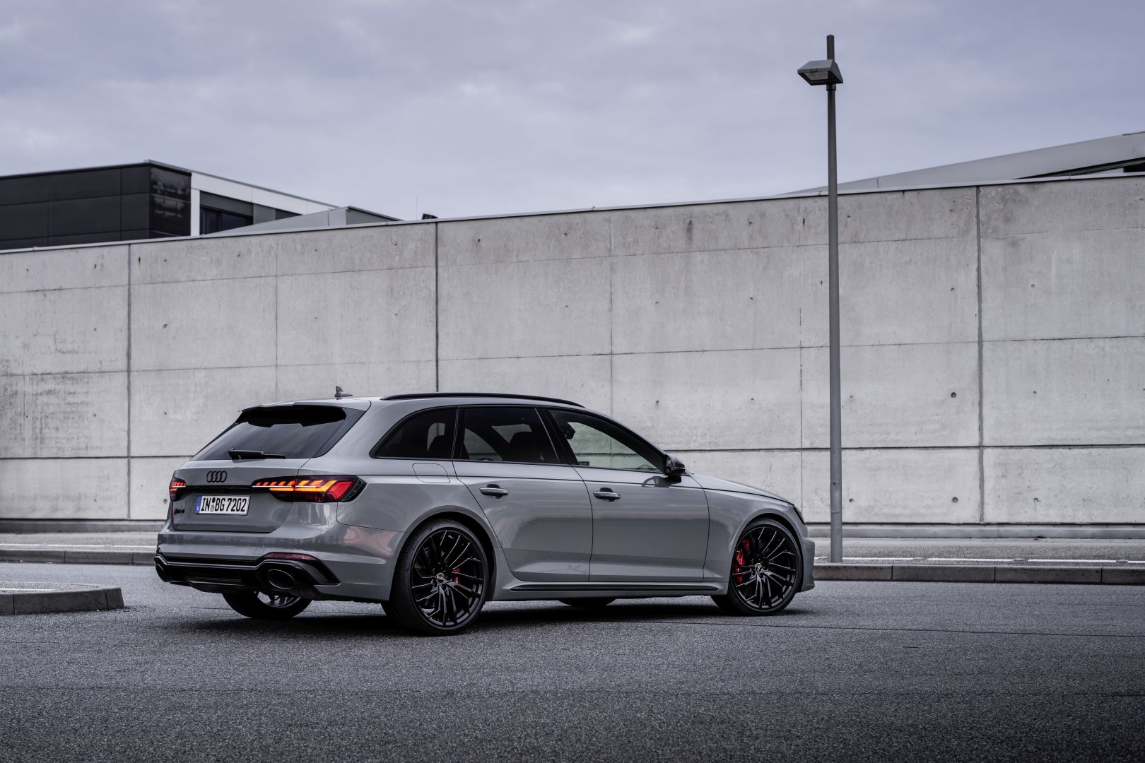 Audi Rs 4 Avant photo 10