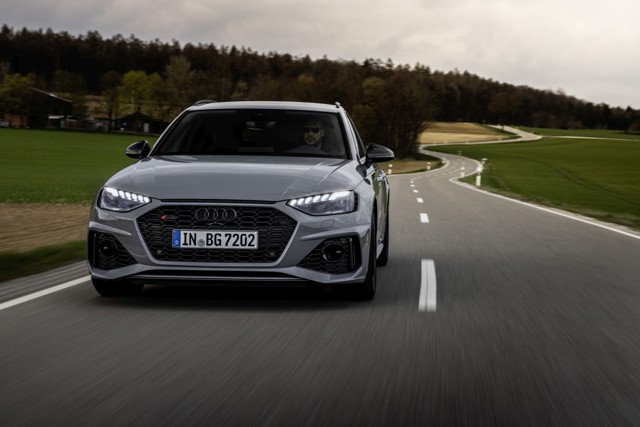 Audi Rs 4 Avant Foto 12