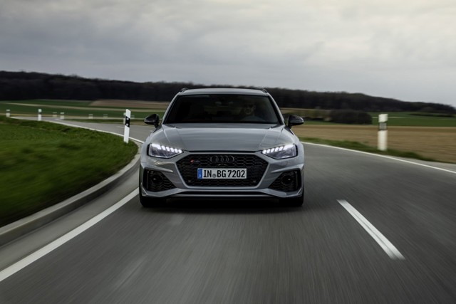 Audi Rs 4 Avant Foto 16