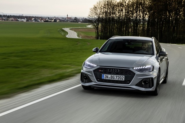 Audi Rs 4 Avant Foto 18