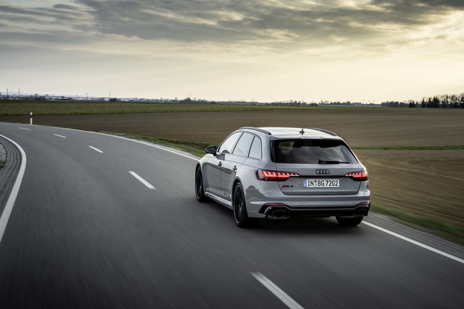 Audi Rs 4 Avant photo 22