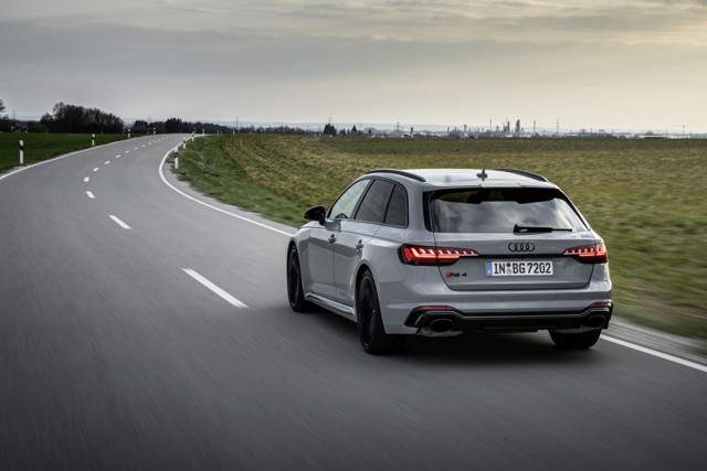 Audi Rs 4 Avant Foto 23