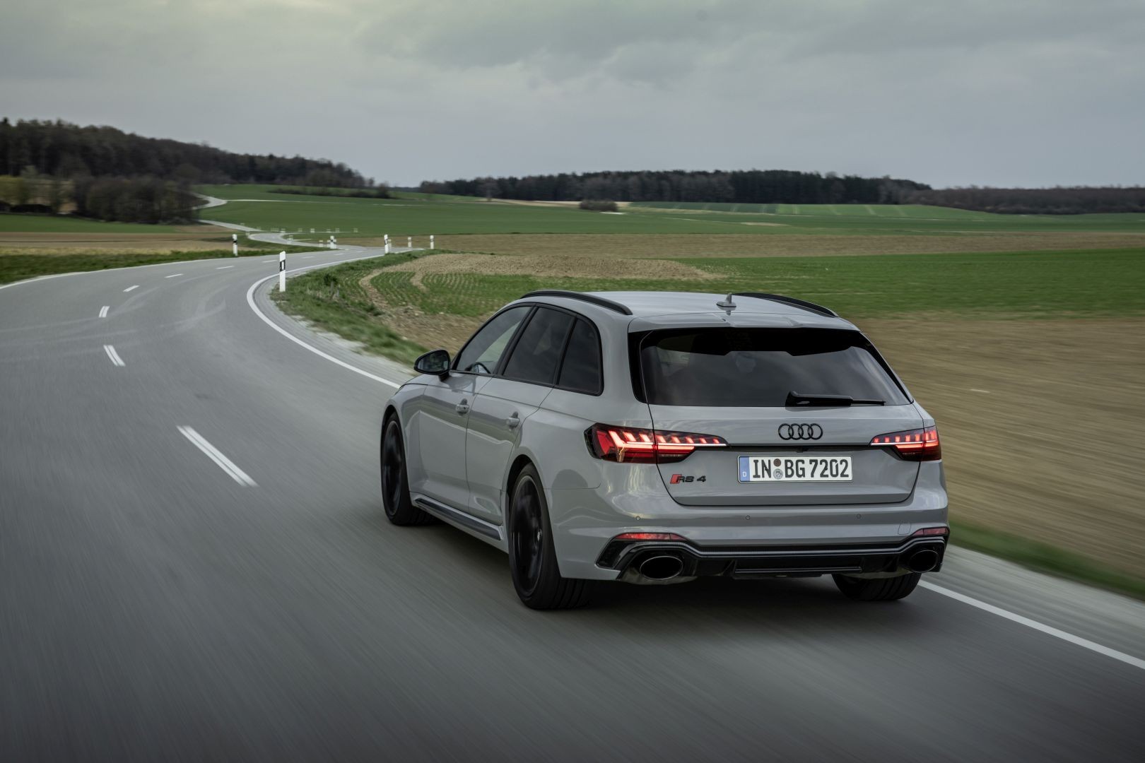 Audi Rs 4 Avant photo 26