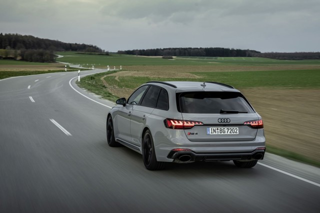 Audi Rs 4 Avant Foto 26