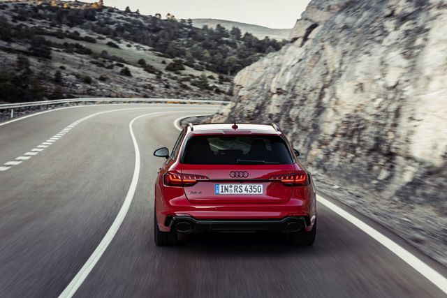 Audi Rs 4 Avant Foto 31