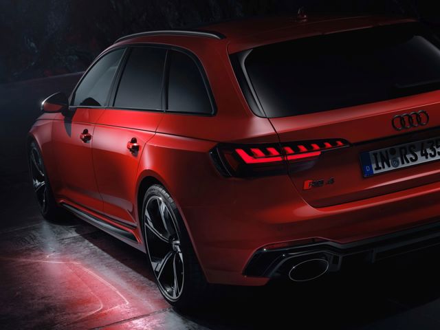 Audi Rs 4 Avant Foto 46