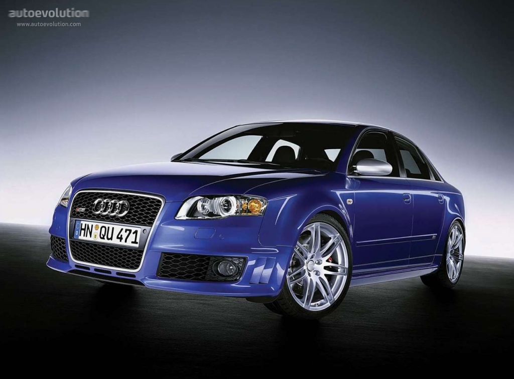AUDI RS 4