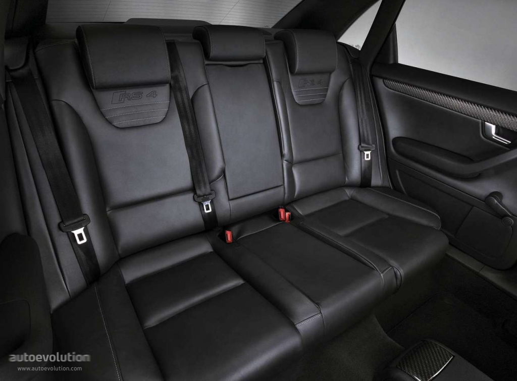 Audi Rs 4 photo 14