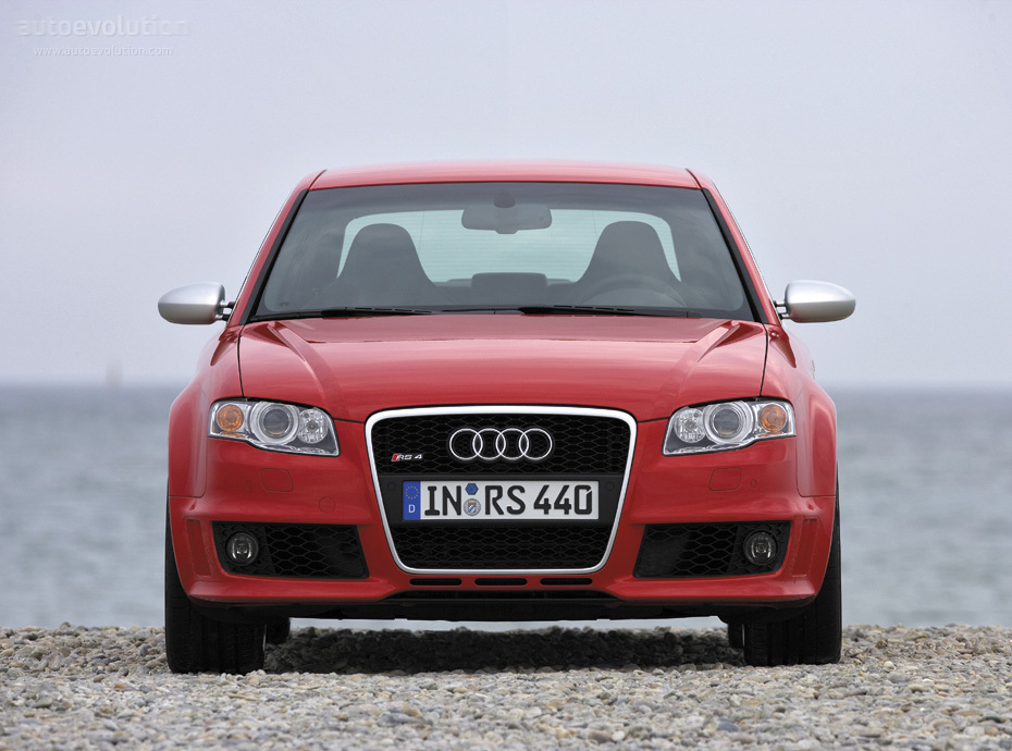 Audi Rs 4 photo 8
