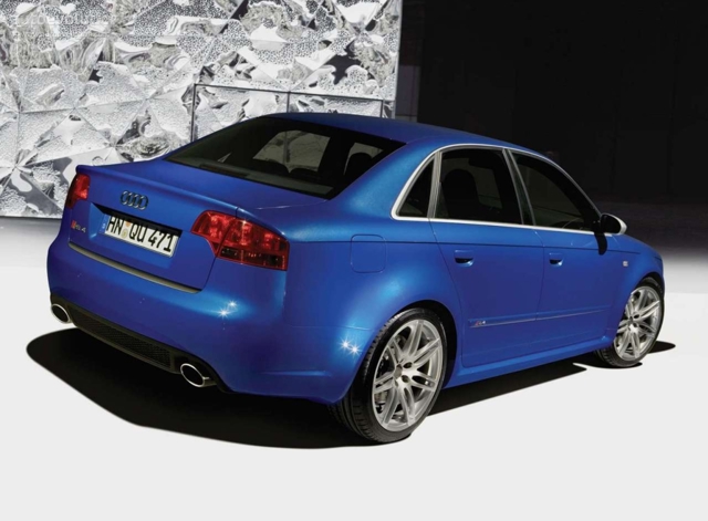 Audi Rs 4 photo 6