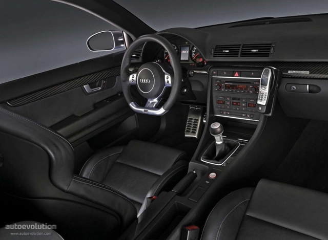 Audi Rs 4 photo 12