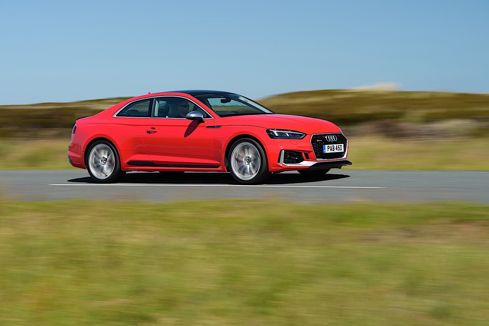 Audi Rs 5 photo 31