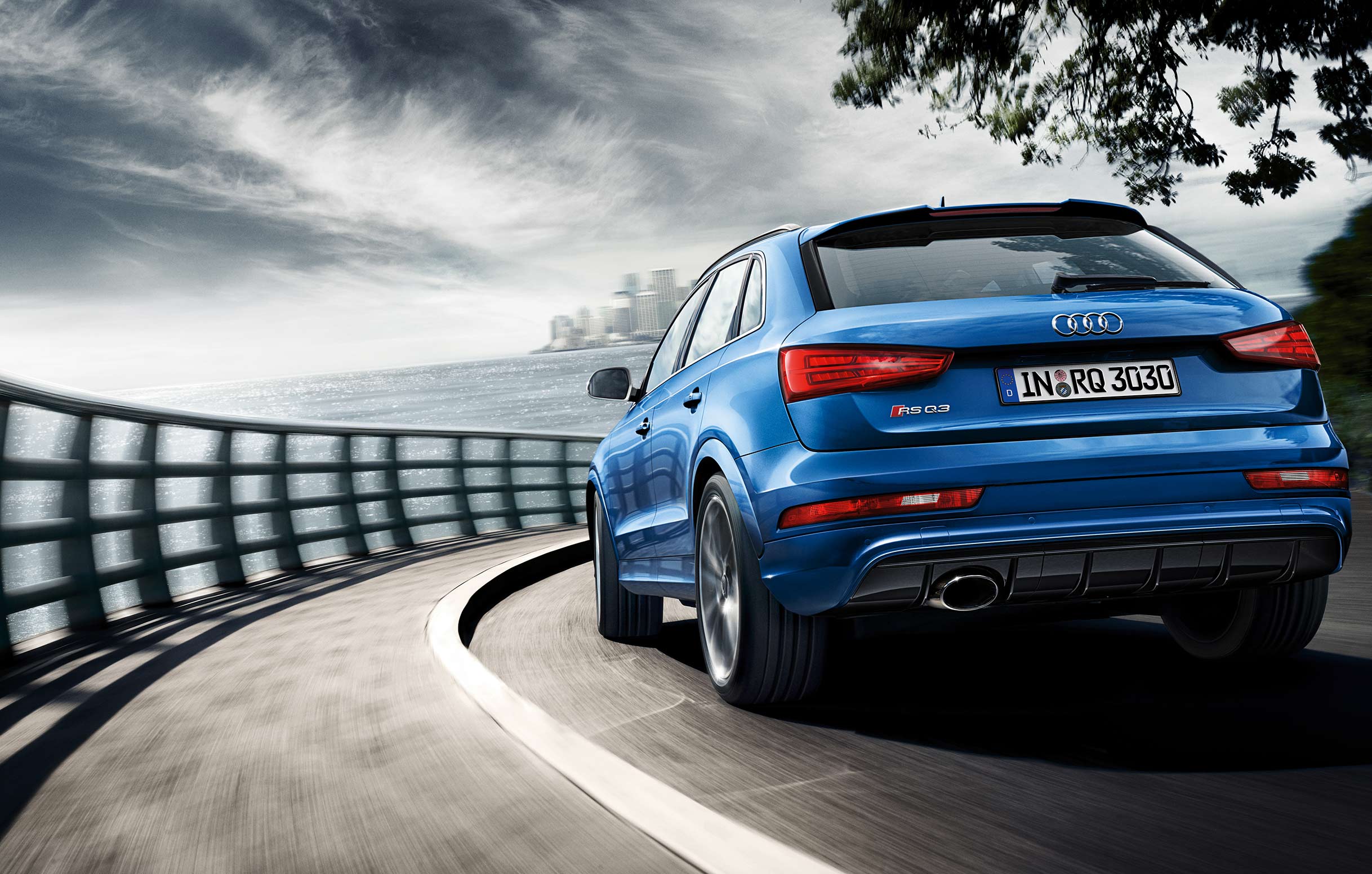 Audi Rs Q3 photo 22